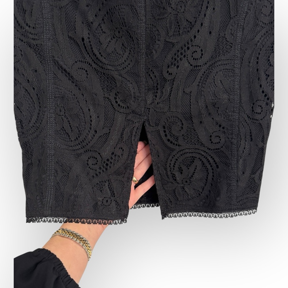 DOLCE & GABBANA Black Floral Lace Pencil Cut Skirt, Sz 28/42 - Picture 9 of 12